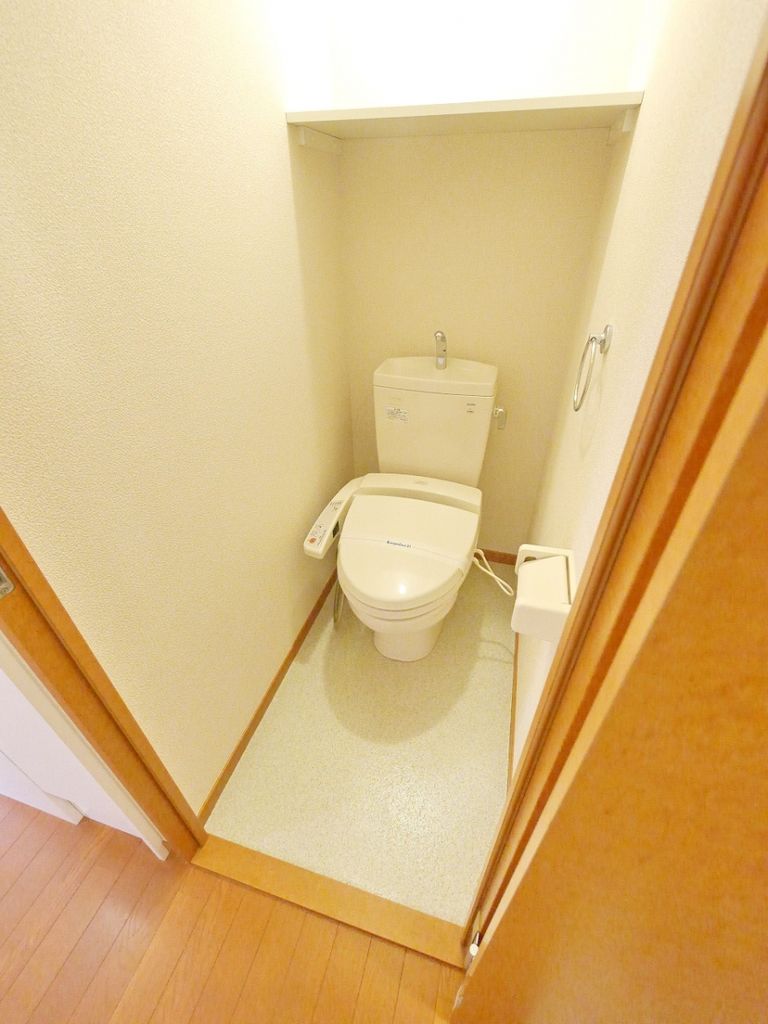 トイレ　トイレ