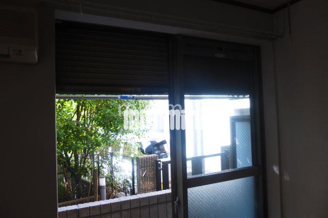 セキュリティ　シャッターもあります！！