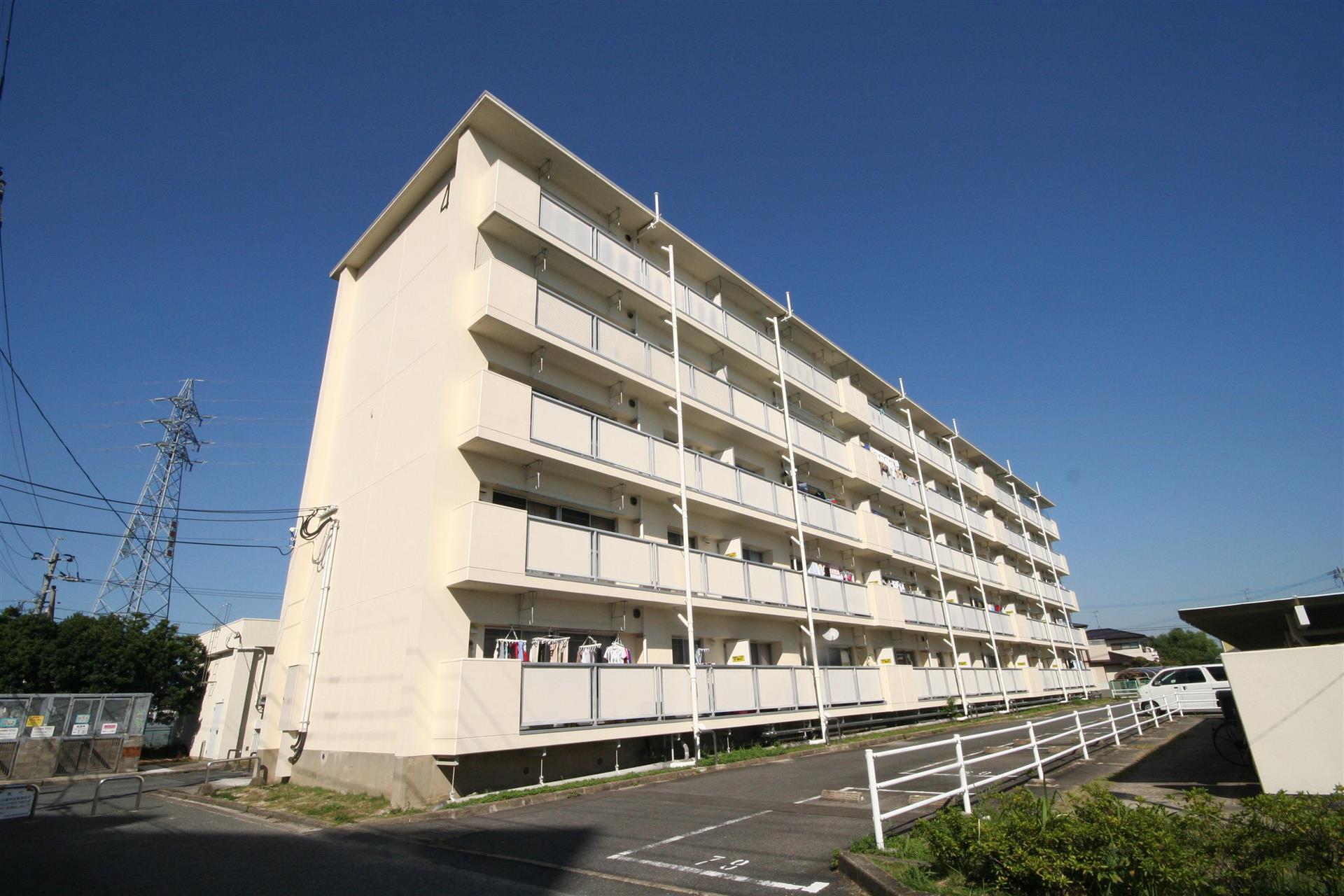 建物外観　外観（南向き）