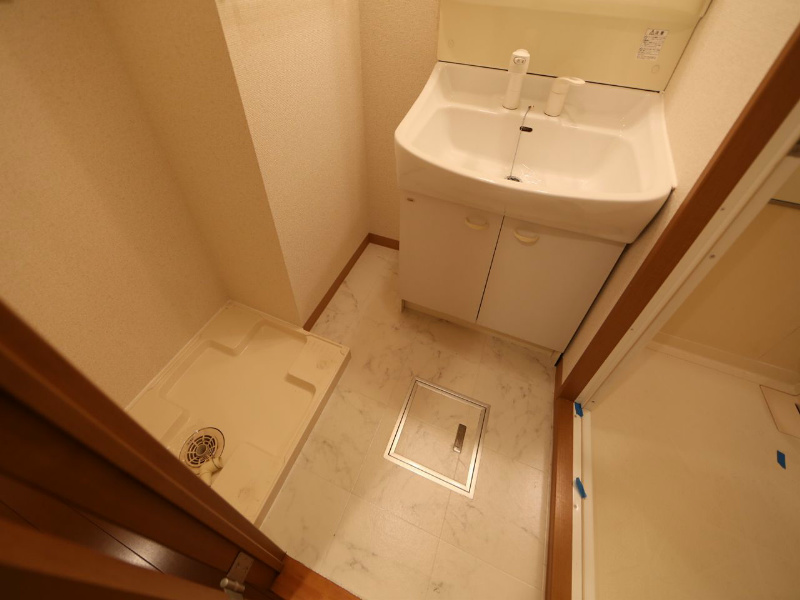 洗面設備　脱衣所　独立洗面台（シャンプードレッサー）