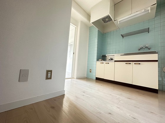 キッチン　※別部屋の写真です