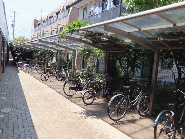 エントランス　駐輪場