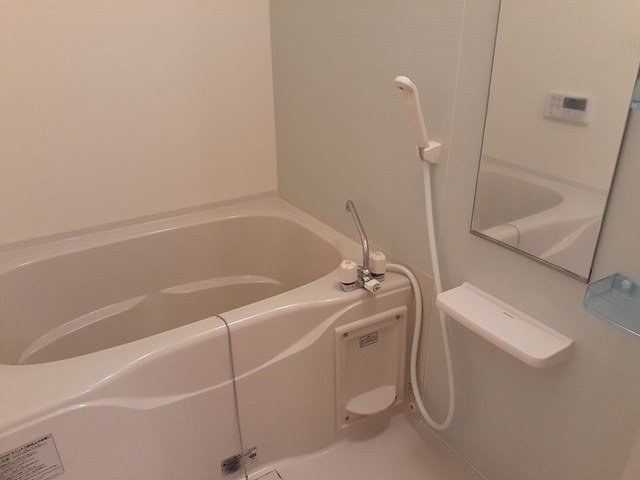 バス・シャワールーム　ゆったり過ごせるお風呂です