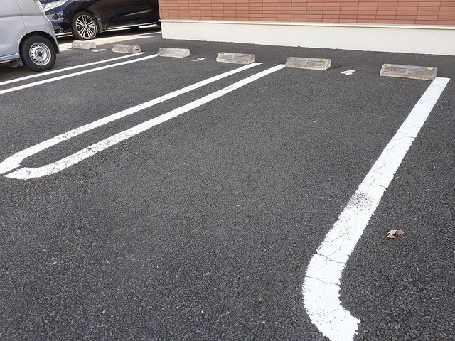 駐車場　駐車場完備です