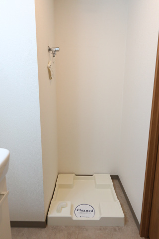 その他設備　洗濯機置場※同タイプ参考写真