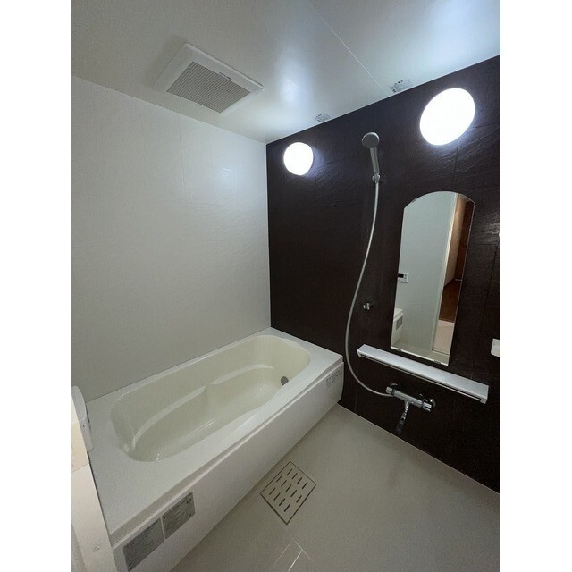 バス・シャワールーム　※別部屋参考資料の為、現状を優先します。