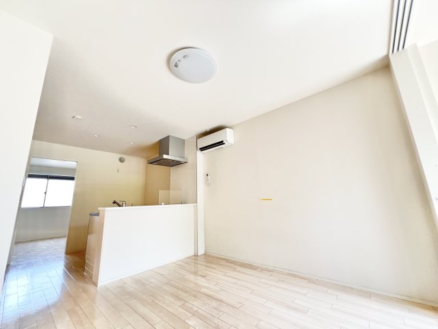 居室・リビング　※別部屋参考写真