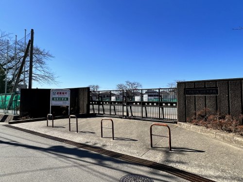 小学校　四街道市立四和小学校（小学校）まで74m