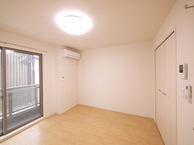 居室・リビング　使いやすい居間です