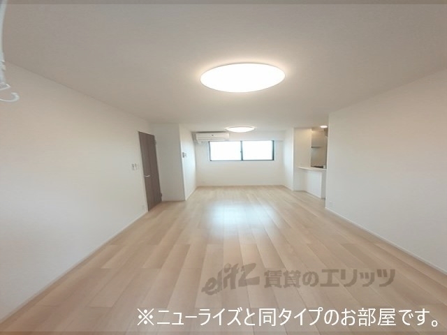 居室・リビング　リビング