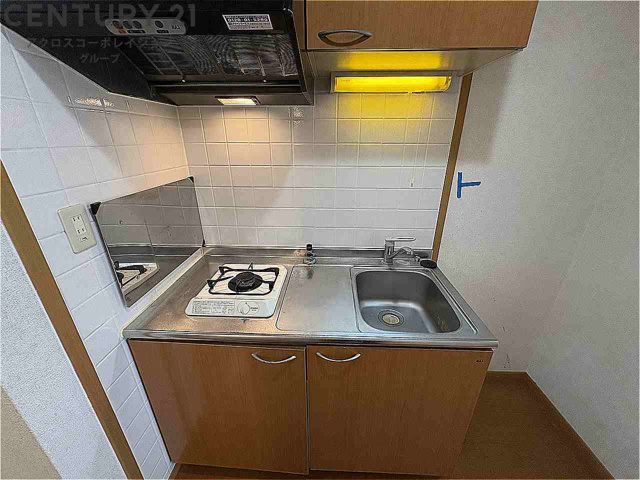 キッチン　壁付けキッチンでスペースを有効活用