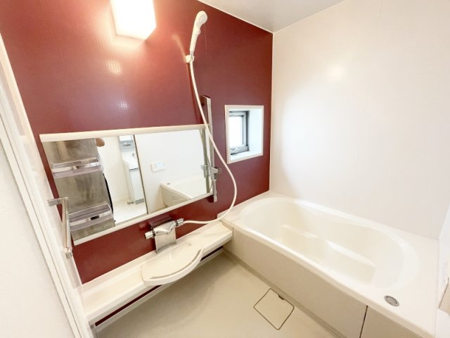 バス・シャワールーム　きれいなお風呂です♪