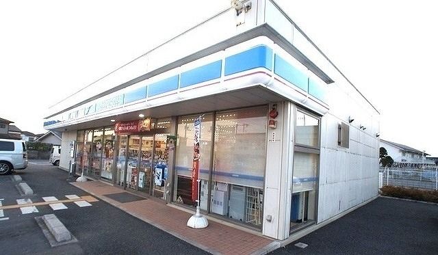 コンビニ　ローソン双柳六道店（コンビニ）まで850m