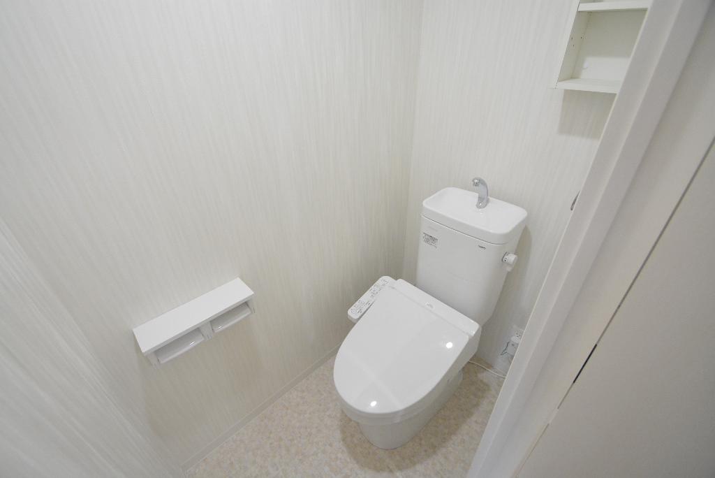 トイレ　シャワー付トイレ