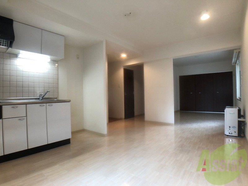 居室・リビング　広くてキレイなお部屋が広がっていて、充実した生活が送れそう。