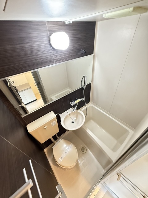 バス・シャワールーム　別部屋参考写真です