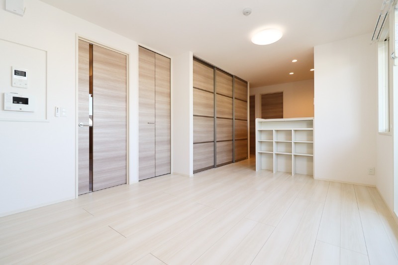 居室・リビング　図面と現状に相違がある場合には現状を優先