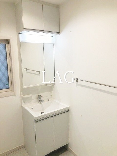 洗面設備　洗面台です。