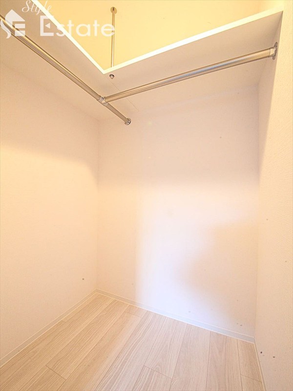 収納　ウォークインクローゼット