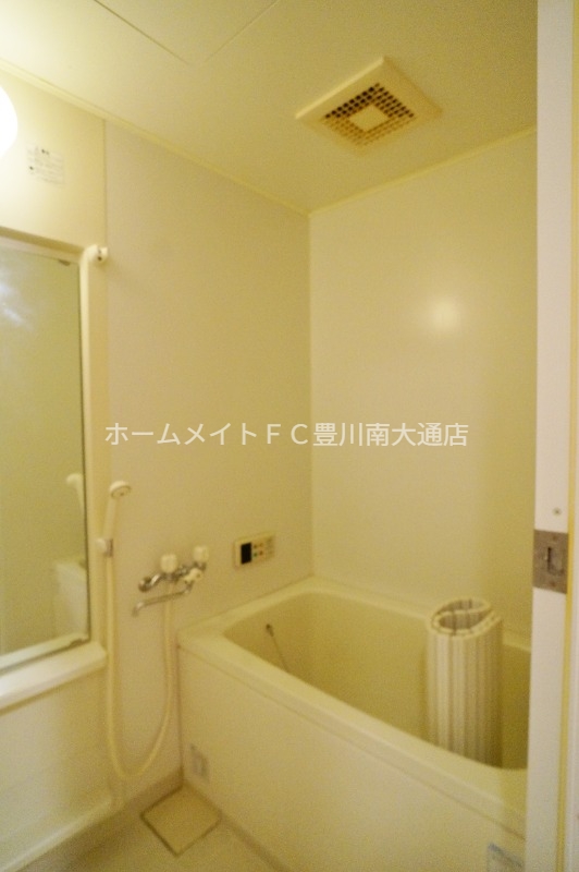 バス・シャワールーム　同型別部屋写真