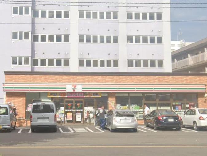 コンビニ　セブンイレブン札幌北4条西25丁目店（コンビニ）まで230m