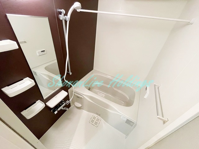 バス・シャワールーム　清潔感のあるお風呂です♪