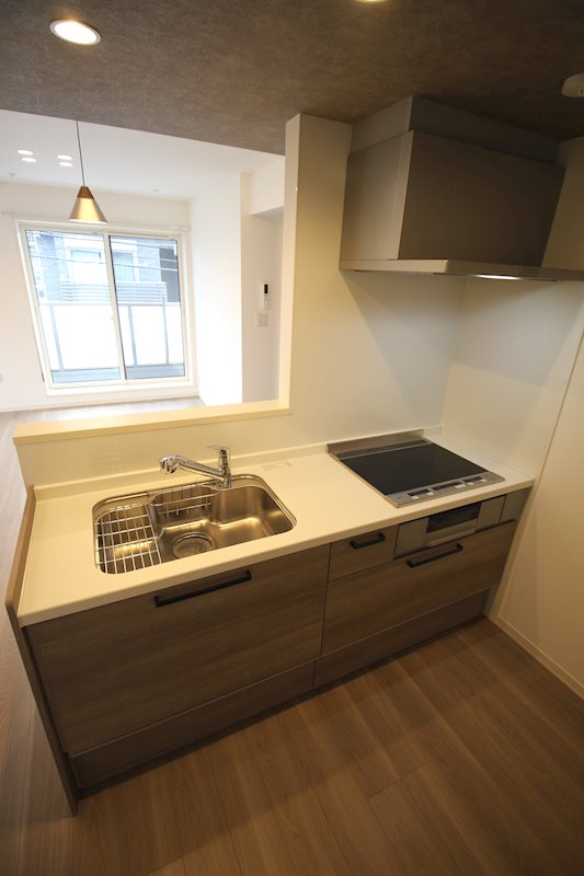 キッチン　IHなのでお掃除しやすいです