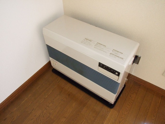 その他設備　☆経済的な灯油ストーブ☆