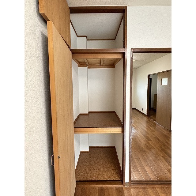 収納　洋室収納