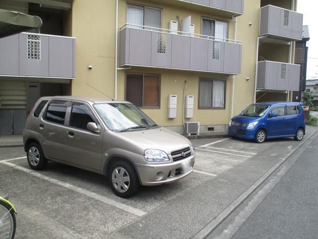 駐車場　★敷地内の駐車場です★