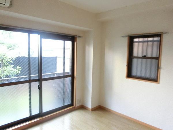 居室・リビング　明るい室内！