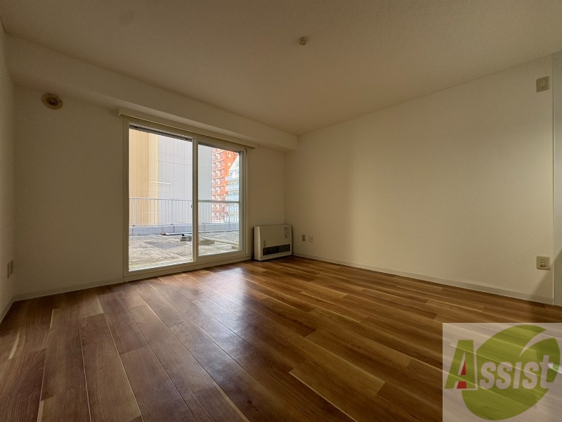 居室・リビング　広くてキレイなお部屋が広がっていて、充実した生活が送れそう。