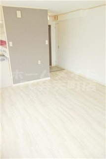 居室・リビング　こちらのリビングで趣味の時間をお楽しみください