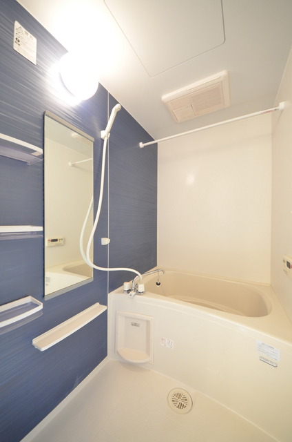 バス・シャワールーム　★ゆったりとしたバスルームで癒しのひと時を…★