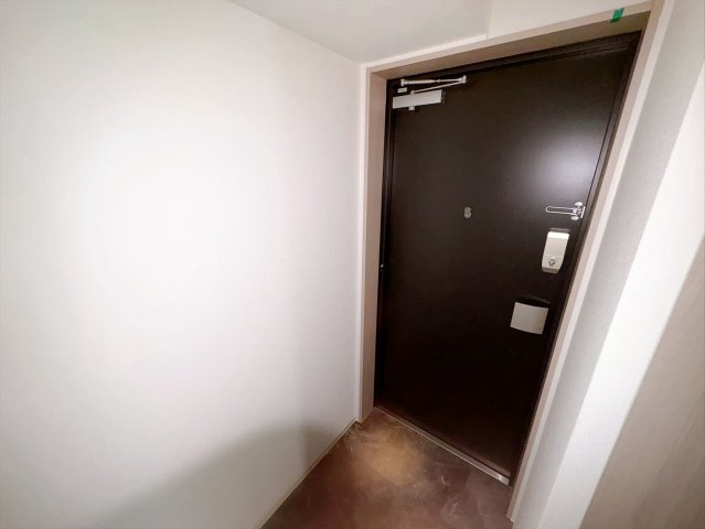 ナットレジデンス都島本通の玄関写真