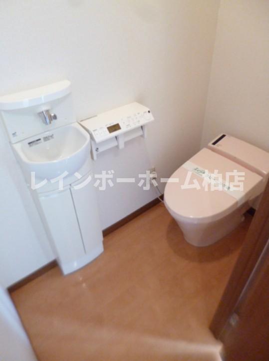トイレ　シンプルで使いやすいトイレです