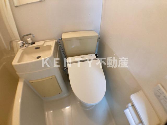 トイレ　落ち着いたトイレです