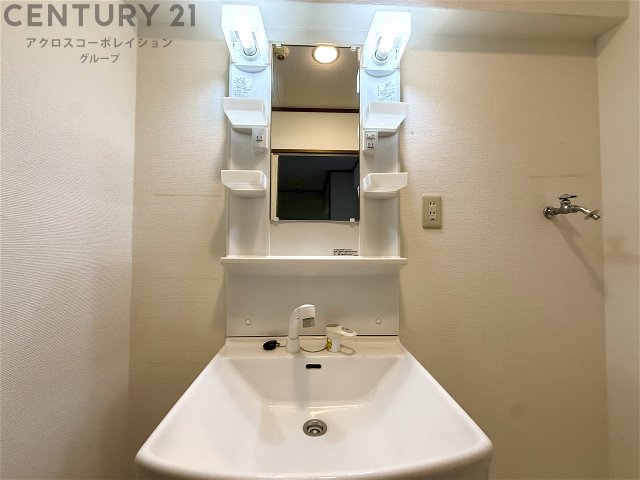 洗面設備　室内洗濯機置き場付きで便利！