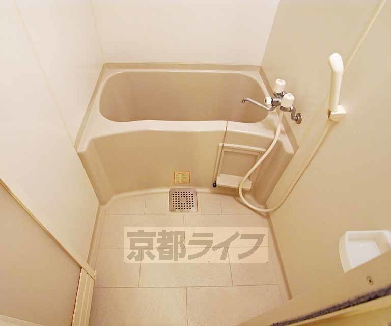 バス・シャワールーム　きれいなバスです