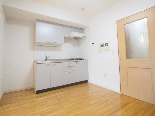 その他部屋・スペース　5.88帖　ダイニングキッチンです