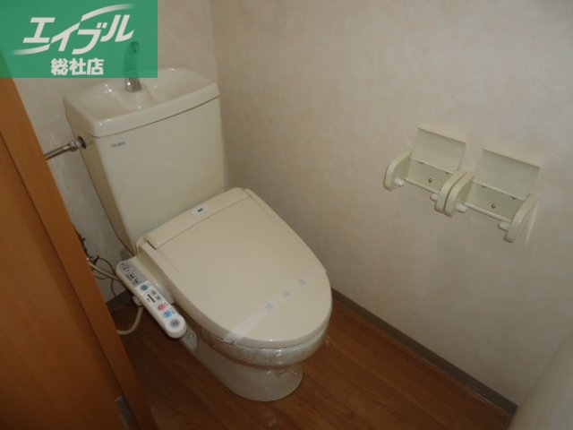 トイレ　シャワー付きトイレ