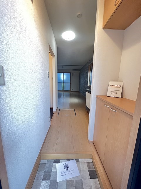 玄関　収納もある玄関です