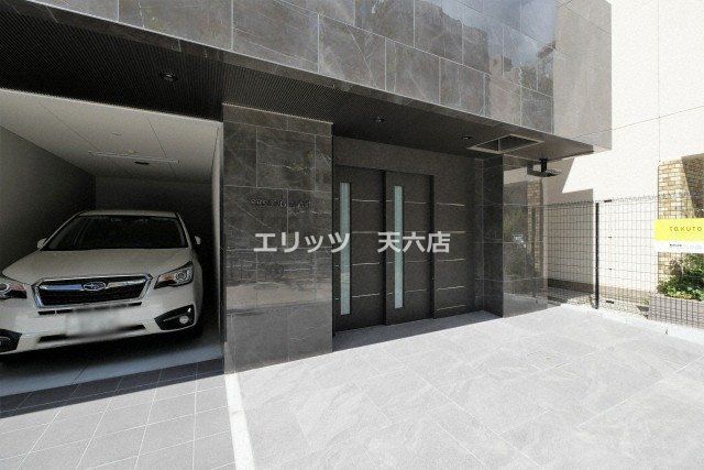 駐車場　駐車場