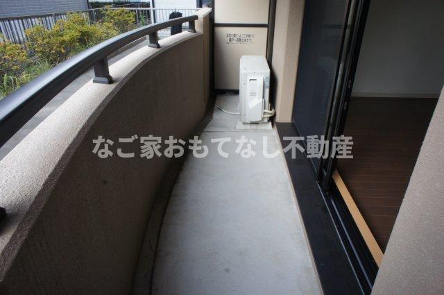 バルコニー　※写真は別号室