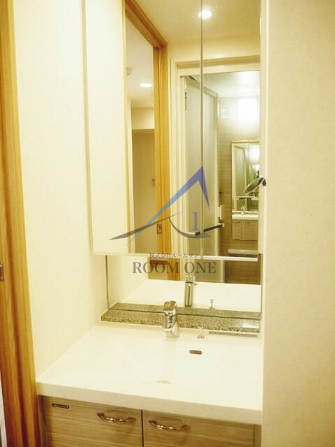 洗面設備　洗面台です。