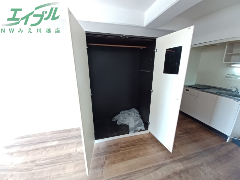 収納　同物件別部屋写真