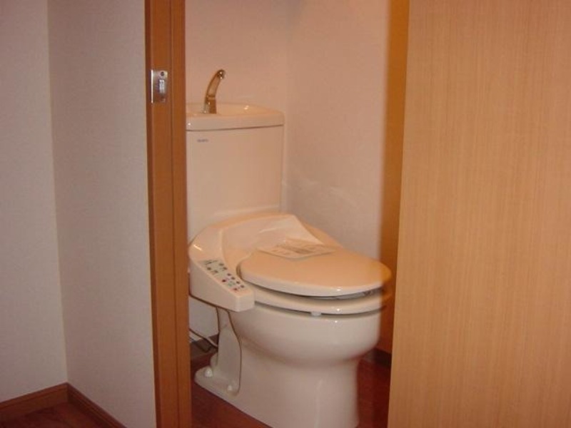 トイレ　図面と現状に相違がある場合には現状を優先