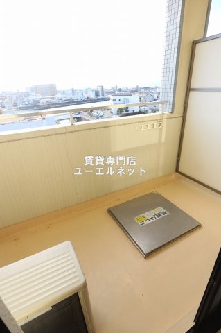 バルコニー　バルコニー付きで採光＆風通し良好！