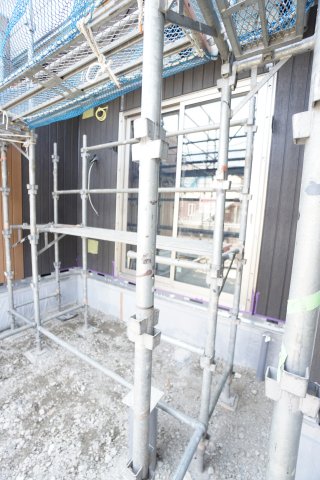 バルコニー　※建設中の写真です。