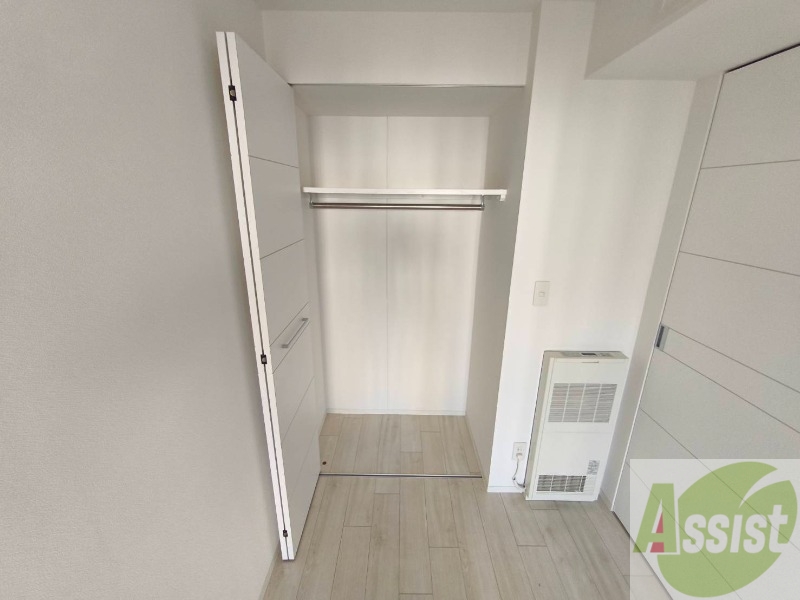 収納　寝室の収納です。部屋がすっきり片付きます。